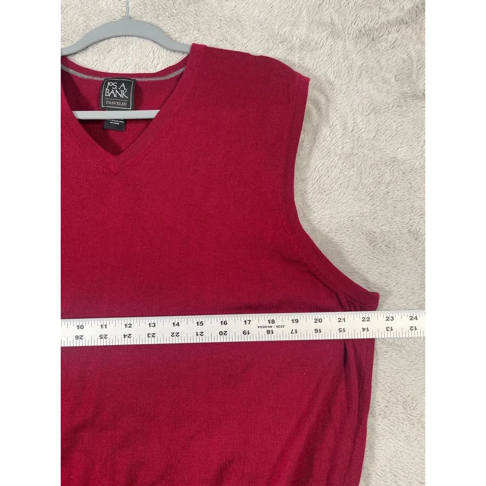 Jos A Bank Traveler Mens XL Merino Wool‎ Sweater Vest Red Sleeveless